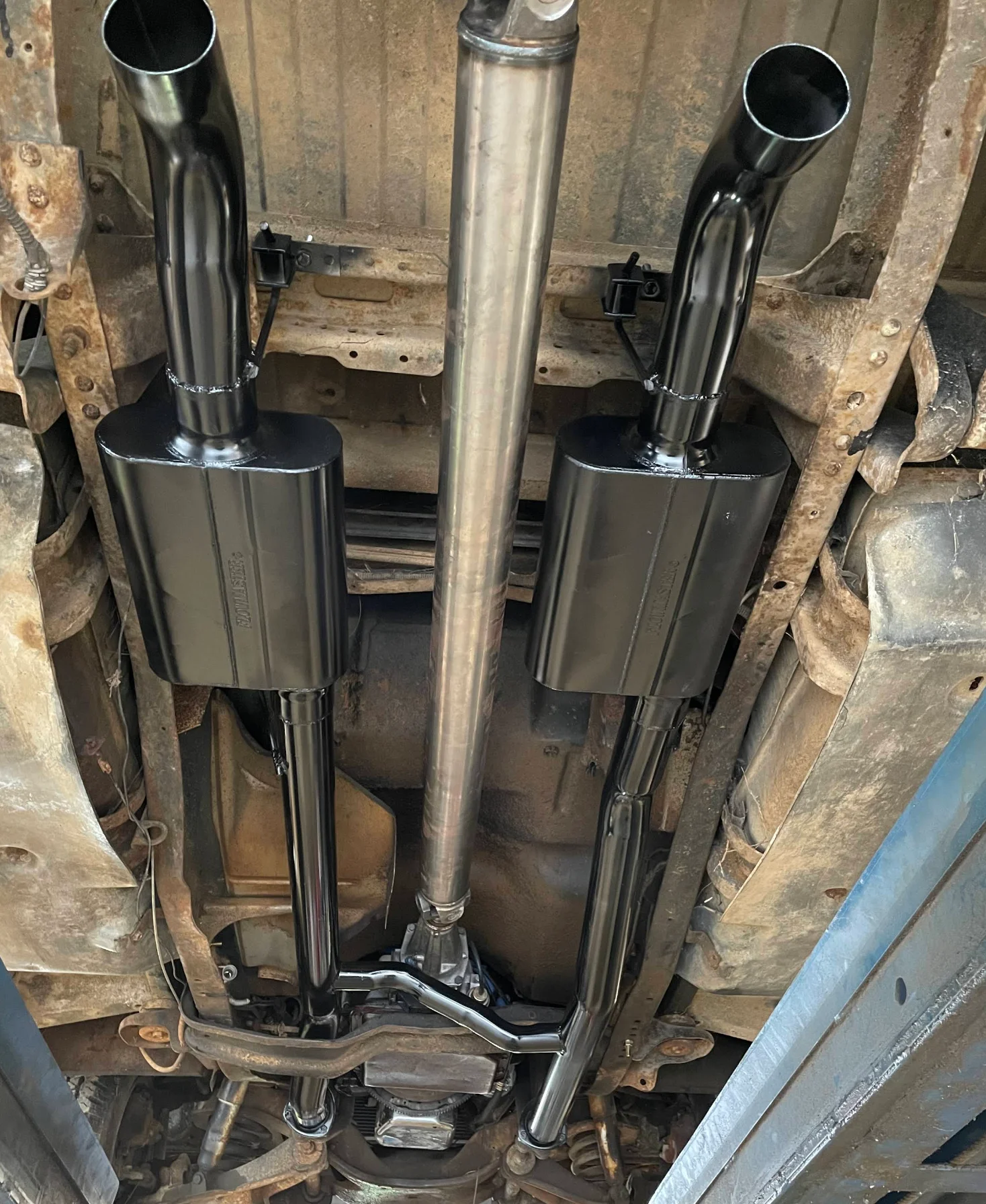 Custom exhaust tips